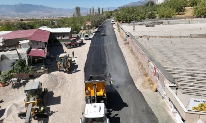 Altyapısı Tamamlanan Akyar TOKİ Yolu Sıcak Asfalta Buluştu