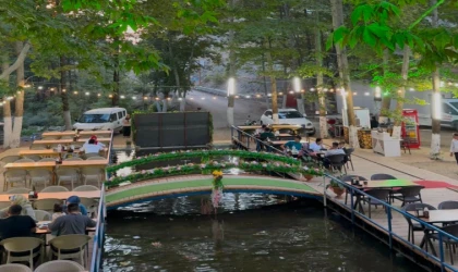 Osmaniye’nin Bahçe İlçesinde Kirazlı Saklı Bahçe Göz Kamaştırıyor