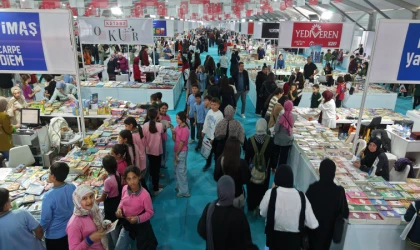 10. Uluslararası Kahramanmaraş Kitap Fuarı Türkiye’de İlki Gerçekleştirdi
