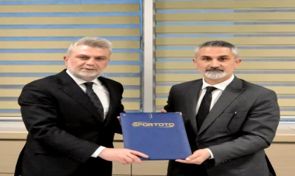 Büyükşehir’den 11 İlçeye 35 Yeni Sentetik Saha