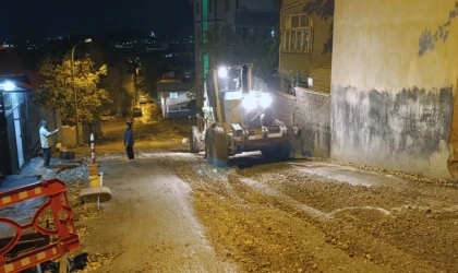 Büyükşehir’den Yağış Sonrası Gece Boyu Yoğun Mesai
