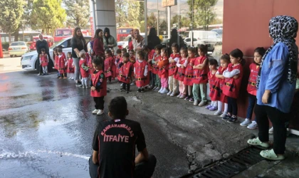 Çocuklar İtfaiyeciliği Yerinde Öğrendi