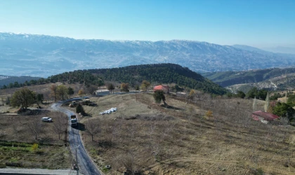 Kabasakal’da Sathi Kaplama Çalışmaları Hızla İlerliyor
