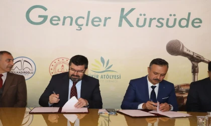 Kahramanmaraş'ta "Gençler Kürsüde" Projesi Tanıtıldı: Yeni Dönem İçin Protokol İmzalandı