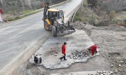 Büyükşehir, Onikişubat Kırsalında Bir Mahallenin Daha Ulaşımını İyileştirdi