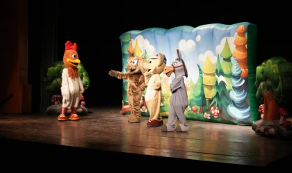 Çocuklar Yarıyıl Tatilinin İlk Gününü Büyükşehir’in Tiyatrosuyla Değerlendirdi