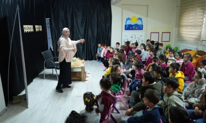 Edebiyatın Şehrinde Minikler Masal Yolculuğuna Çıktı