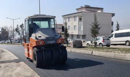 Büyükşehir, Altyapı Sonrası Yol Yenilemelerini Durmaksızın Sürdürüyor