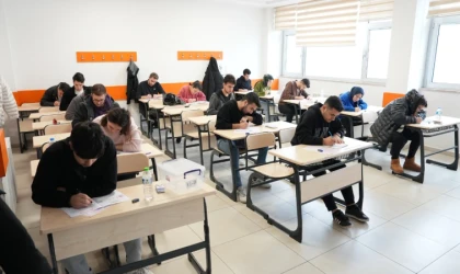 Büyükşehir’den Başarıya Giden Yolda Öğrencilere KPSS Provası