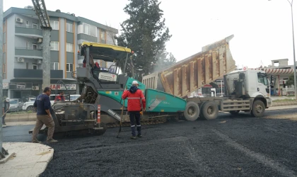 Büyükşehir’den Kuddusi Baba ve Trabzon Bulvarlarında Asfalt Çalışması