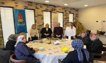 KİÜ’lü kadın akademisyenlerden Kadınlar Günü’ne özel DOKMER’de anlamlı atölye çalışması