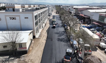 Büyükşehir, Toptancılar Sitesi Yollarını Yeniliyor