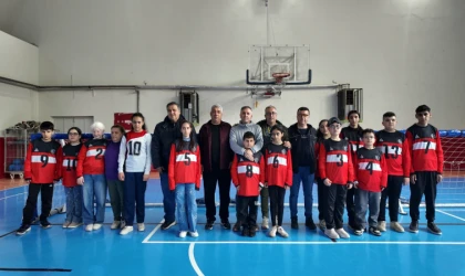 Gaziantepli Sporcular Kahramanmaraş Büyükşehir’in Goalball Sahasına Hayran Kaldı