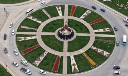 Şehir Çiçek Açtı; Kavşaklarda Görsel Şölen