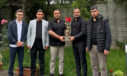 Kahramanmaraş'ta vefa ziyareti! Mesut Şahinkanat ve Ertuğrul Arslanhan bir araya geldi