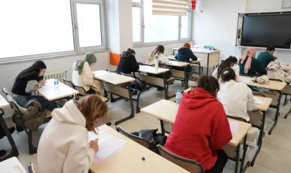 Pusula Maraş’ın KPSS Deneme Sınavları Gençlerden Yoğun İlgi Görüyor