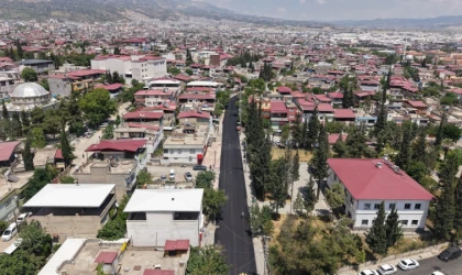 Büyükşehir, Dulkadiroğlu Haydarbey Caddesini Sıcak Asfaltla Buluşturuyor