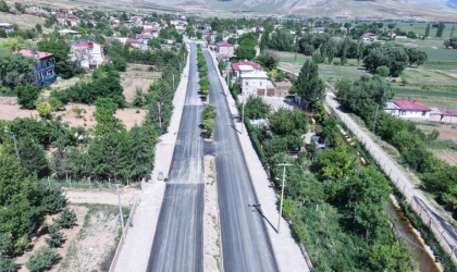 Büyükşehir’den Elbistan İğde’de Ulaşım Atağı; Yürüyüş Yolu Tamam, Asfalt Başladı