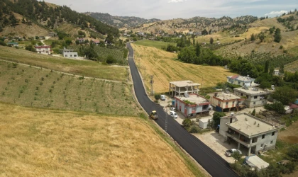 Büyükşehir’den Yeni Haftada 17 Noktada Asfalt Mesaisi