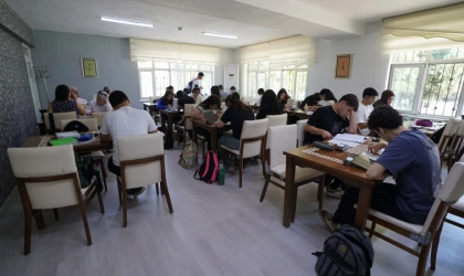 Büyükşehir’in Kütüphaneleri Gençlerin Hizmetinde