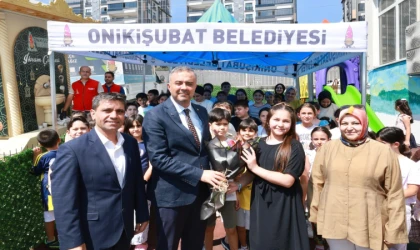 Başkan Toptaş, minik öğrencilerin davetine kayıtsız kalmadı