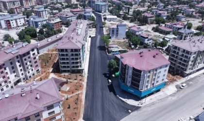 Elbistan’ın Caddeleri Büyükşehir Yatırımlarıyla Yenileniyor