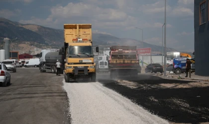 Yeni Sanayi Sitesi’nin Yolları Büyükşehir ile Yenileniyor