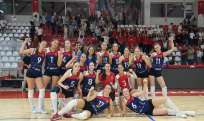 Büyükşehir’in Sultanları Lige Fırtına Gibi Başladı